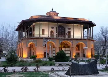 آشنایی با کاخ چهلستون قزوین
